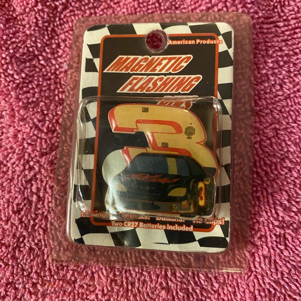 NASCAR vintage flashing magnet Dale Earnhardt #3